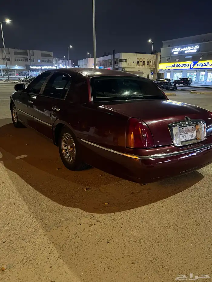 لنكولن تاون كار 1998 66