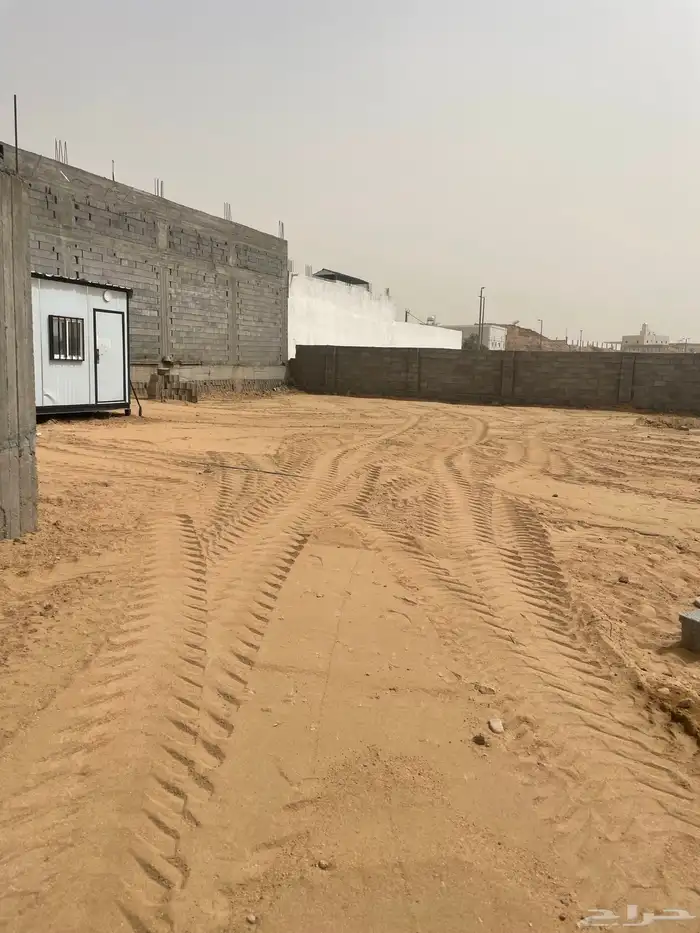 حوش للايجار بالسيل الصغير 1