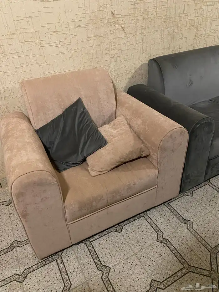 كنب وطاوله 2