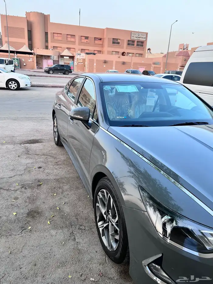 للبيع سوناتا 2022 مخزن ماشي 52 الف 2