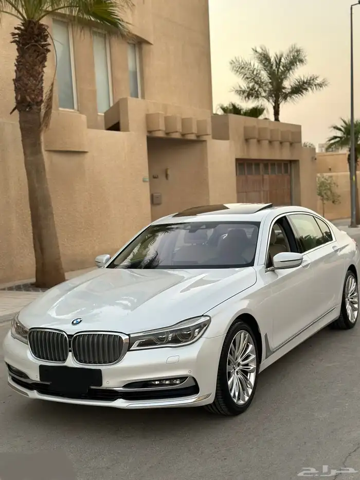 بي ام 740 بحاله الوكاله ماشي 73 الف فقط بدي وكاله 6