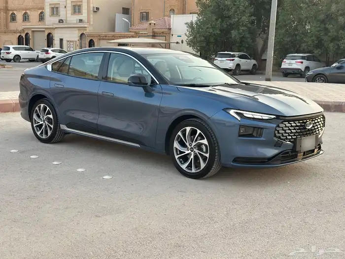 للبيع فورد توروس 2023 تتيتانيوم فل بسعر مناسب 0