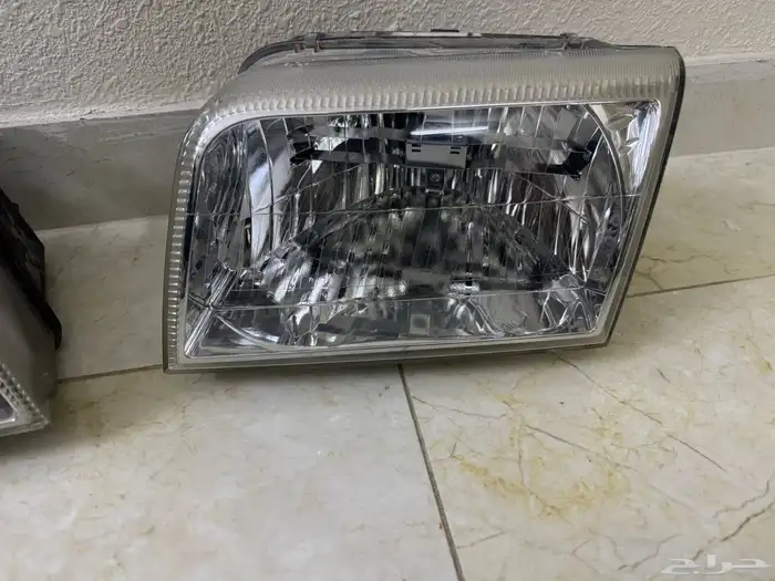 شمعات فورد ماركيز اصليه وكاله 6