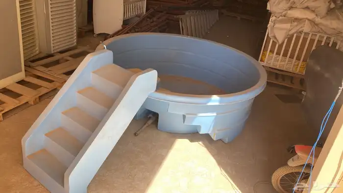 مسبح بركة سباحة 0