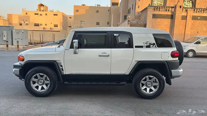 للبيع تويوتا افجي 2023 سعودي 5