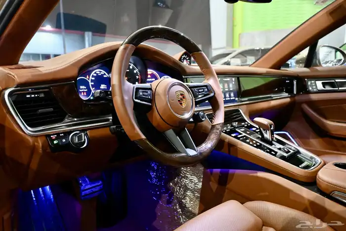 بورش باناميرا Panamera executive 2022 شبه جديد على الضمان 6