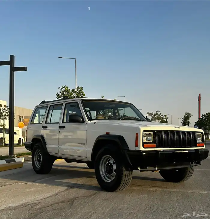 شيروكي ابيض 2001 خليجي ستاندر 9