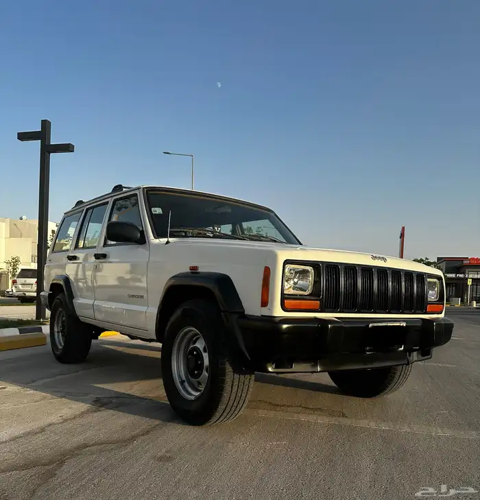 شيروكي ابيض 2001 خليجي ستاندر 2