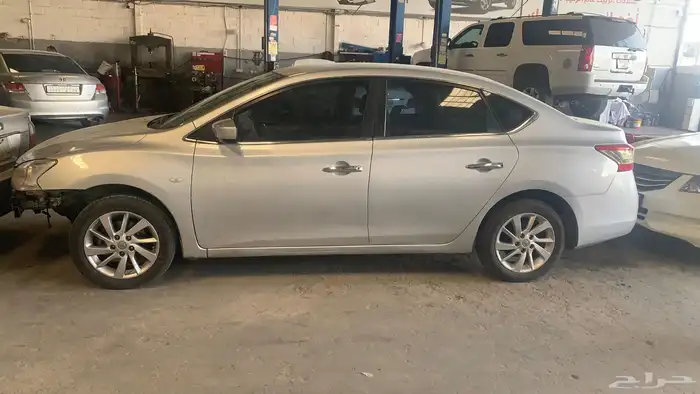 نيسان 2