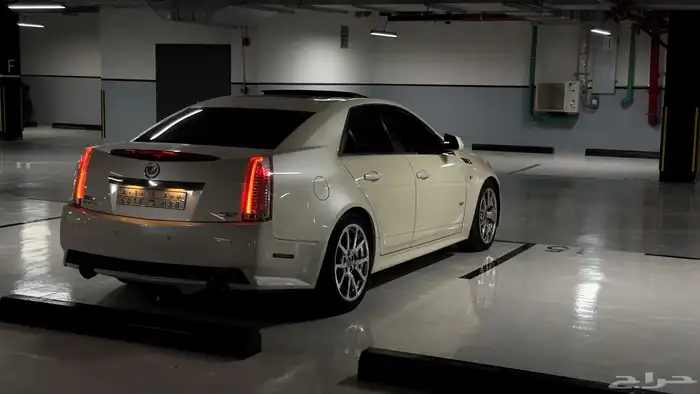كاديلاك CTS-V 2010 0