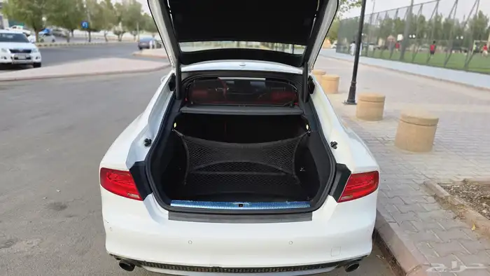 اودي A7. 2014 مالك اول 25