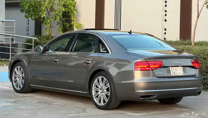 اودي A8 2014 (ممشى قليل) 9