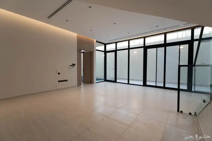 للبيع فيلا دوبلكس مميزه بمكة حي الزايدي 8