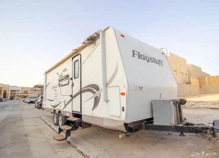 للبيع كرفان أمريكي موديل2011 شبه جديد 1