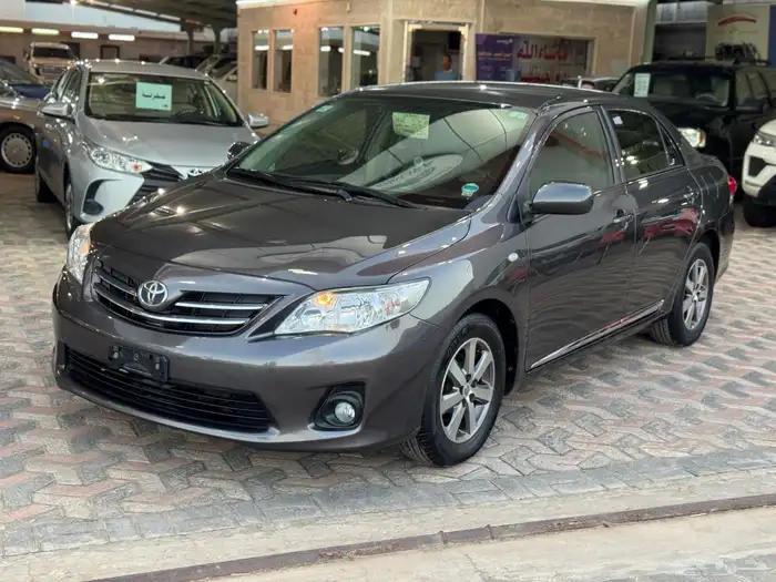 تويوتا كورلا 2013 مخزنة 1