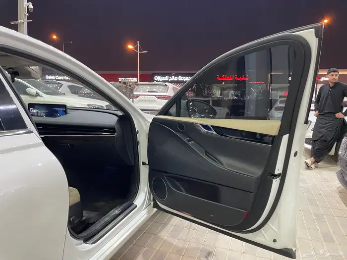 هونداي جينسس2021G80فل بدون فتحه داخلي بيج(بنزين)2.5LT 32