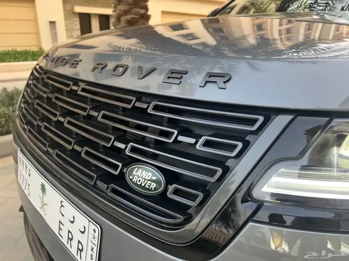 لاندروفر 2025 فيلار p250 مالك اول ممشى 19 الف بحالة الجديد 38