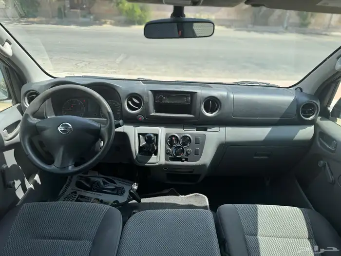 نيسان اورفان باص ديزل بضاعة السعر 55000 الف 13