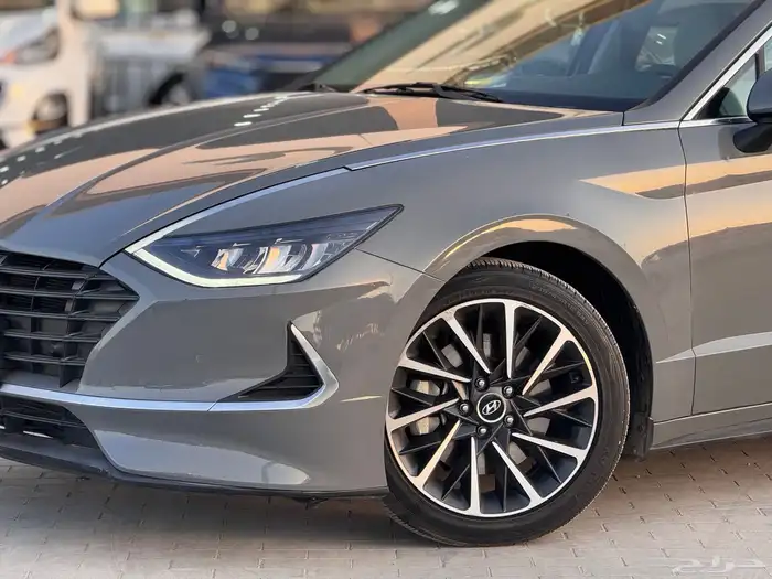 هيونداي سوناتا 2022 سمارت رمادي 3