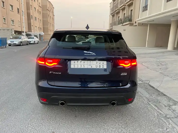 للبيع جاكور F pace 2017 بحالة الوكاله 5