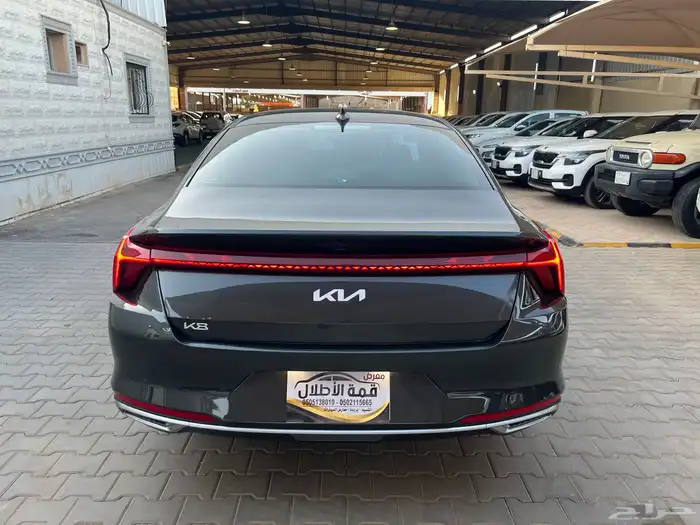 كيا K8 2022 ممشى 6 سلندر ممشى 80.000 لدى قمة الاطلال 18