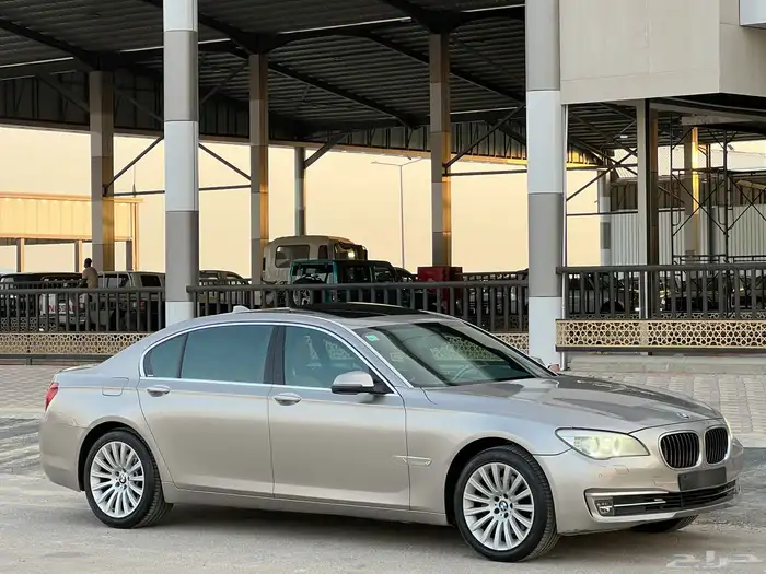 بي ام دبليو - Li 730 - 2015 - سعودي - فل 1