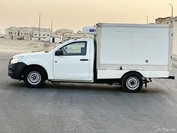 للبيع ايسوزو ديماكس ثلاجة موديل 1