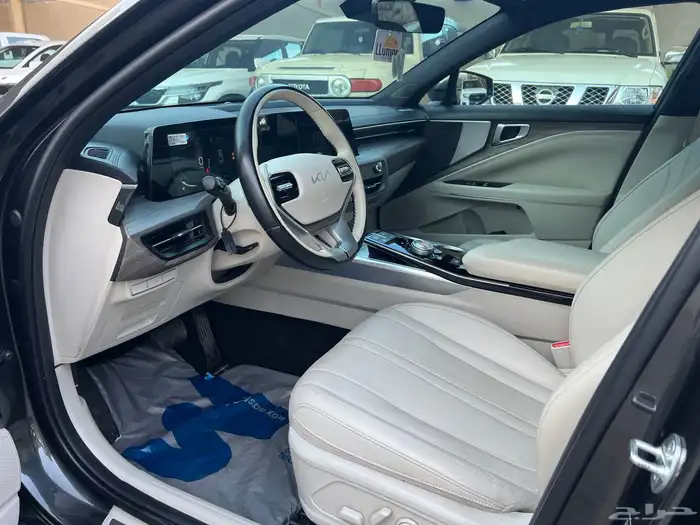 كيا K8 2022 ممشى 6 سلندر ممشى 80.000 لدى قمة الاطلال 57