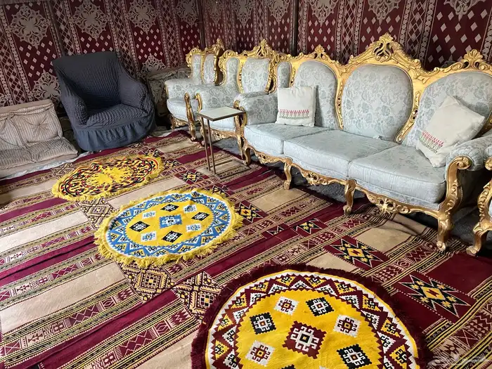 مخيم استراحة بيت شعر للبيع بأثاثه 2