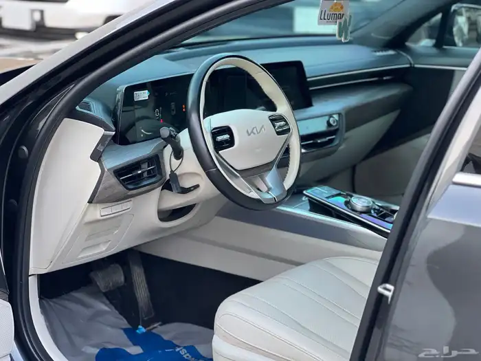 كيا K8 2022 ممشى 6 سلندر ممشى 80.000 لدى قمة الاطلال 64