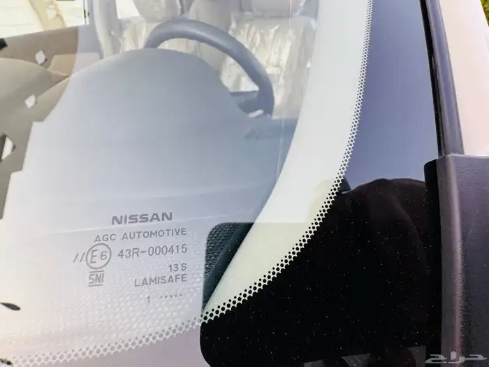 نيسان اكس تريل نص فل دبل خمس مقاعد 20