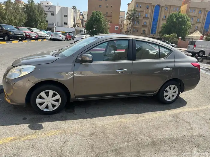 للبيع نيسان صني 2014 0