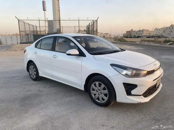 كيا ريو 2022 ستاندرد 4