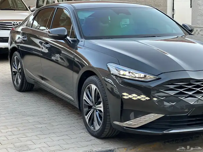 كيا K8 2022 ممشى 6 سلندر ممشى 80.000 لدى قمة الاطلال 9
