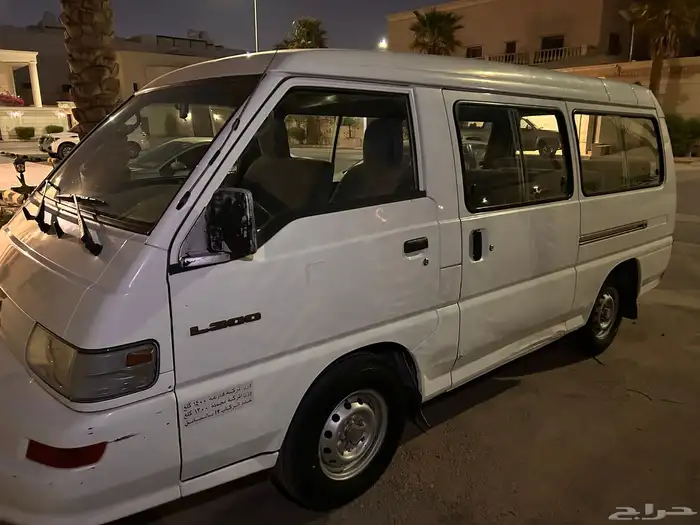 باص مستبيشي 2007 ممشى قليلL300 3