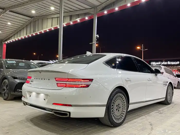 هونداي جينسس2021G80فل بدون فتحه داخلي بيج(بنزين)2.5LT 5
