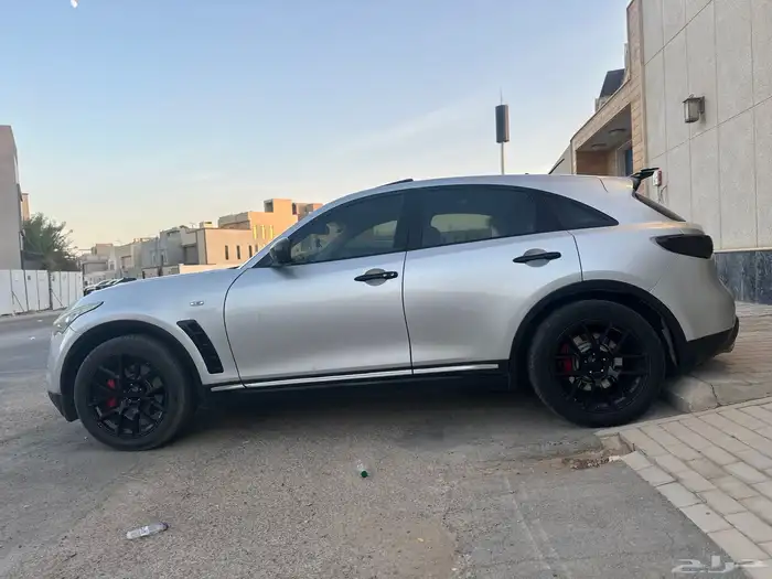 INFINITI FX35 - 2009 جيب انفينيتي 0