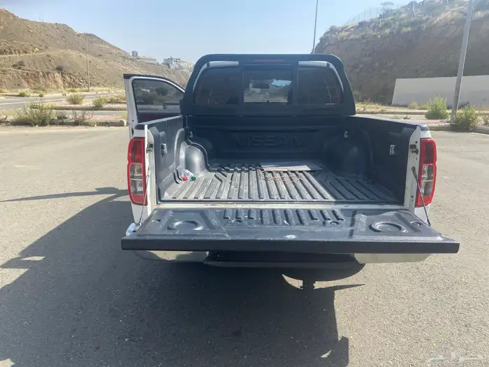 نافارا 2015 10