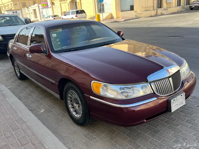 لنكولن تاون كار 1998 14