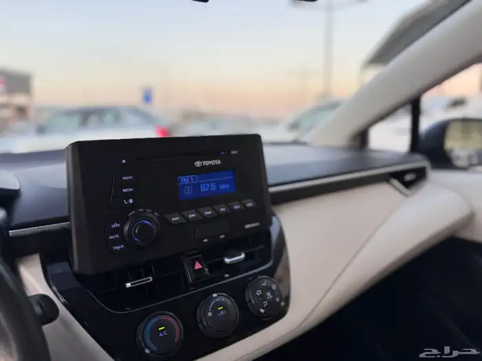 تويوتا كورولا 2020 ازرق 1600 cc 11