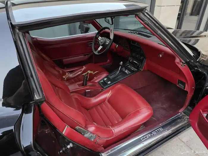 للبيع كورفيت C3 Stingray موديل 1981   معدل بمحرك LS 10