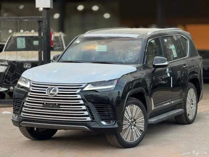 لكزس LX600 فئة BB سعودي 2025 لدى ابن ذياب اقل سعر 0