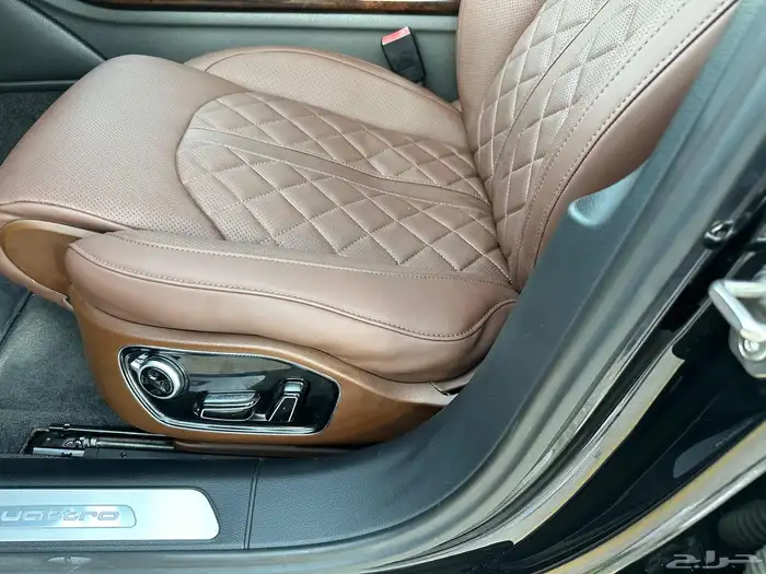 اودي 2016 A8 15