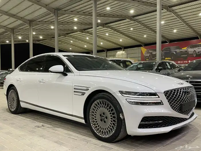 هونداي جينسس2021G80فل بدون فتحه داخلي بيج(بنزين)2.5LT 4