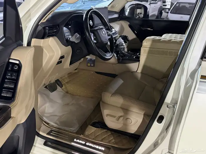 لاندكروزر VXR 2023 رقم 1 وارد الوليد 28