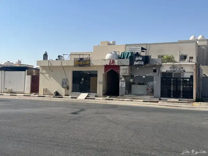 محلات تجاريه وغرف عمال للبيع 3