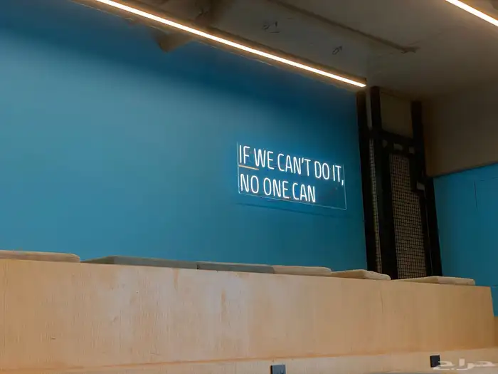 استيكرات وبنرات مشاريع كبيره مواجدين على مدار الساعه 36