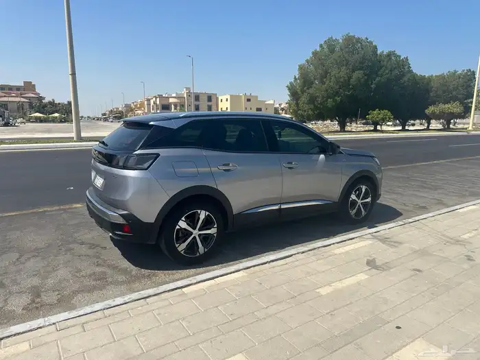 للتنازل   بيجو 3008 GT موديل 2024 بحالة الوكالة 3