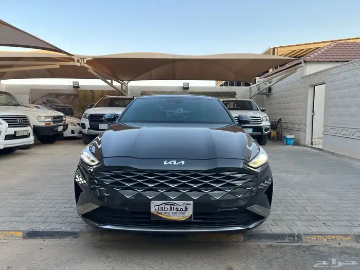 كيا K8 2022 ممشى 6 سلندر ممشى 80.000 لدى قمة الاطلال 0
