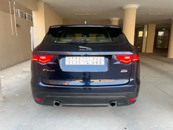 للبيع جاكور F pace 2017 بحالة الوكاله 14